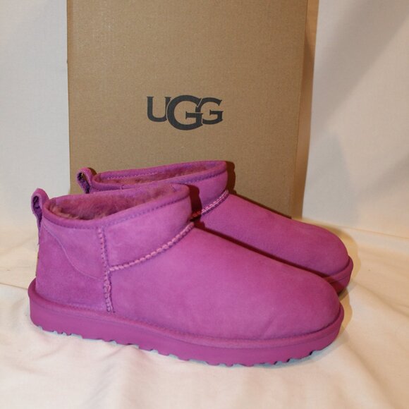 NIB UGG WOMEN'S ULTRA MINI SUEDE SHEARLING LINED BOOTS BRIGHT‎ PINK - Picture 2 of 9